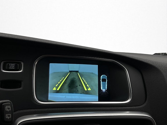 Volvo V40 17 of 29