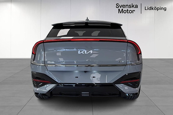 Kia EV6 5 of 17
