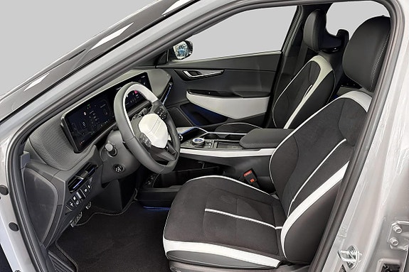 Kia EV6 16 of 17