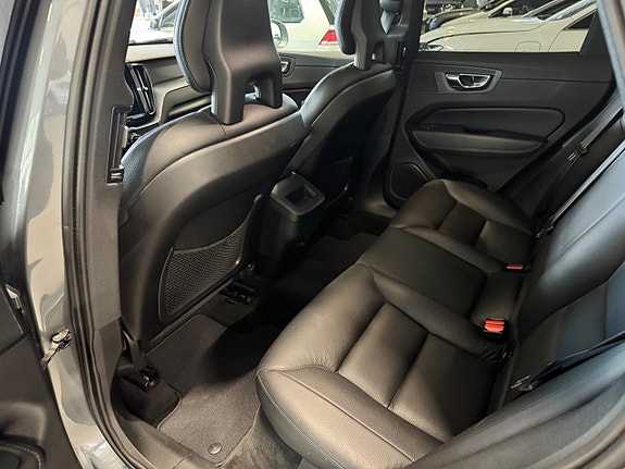 Volvo XC60 9 of 22