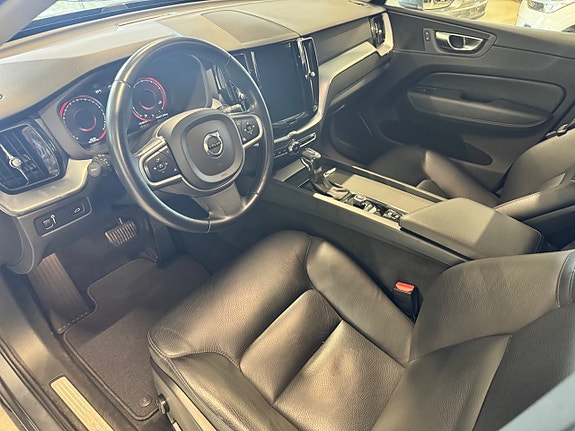 Volvo XC60 7 of 22