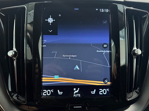 Volvo XC60 15 of 22