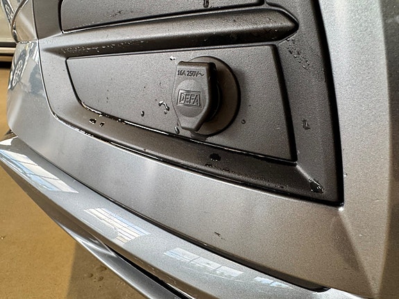 Volvo XC60 22 of 22