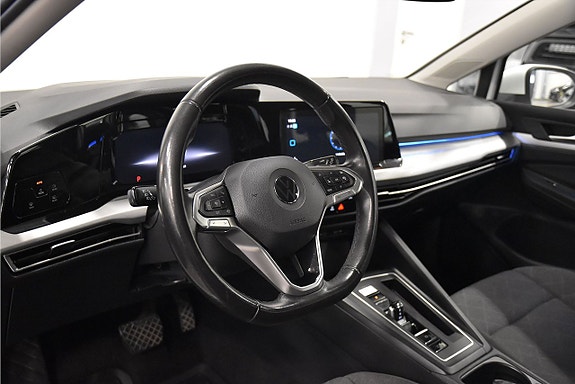Volkswagen Golf VIII 9 of 19