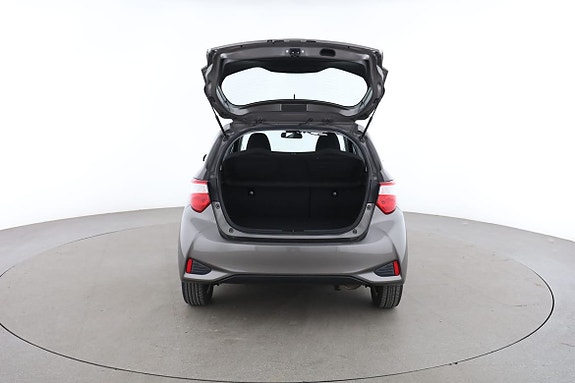 Toyota Yaris 17 of 30