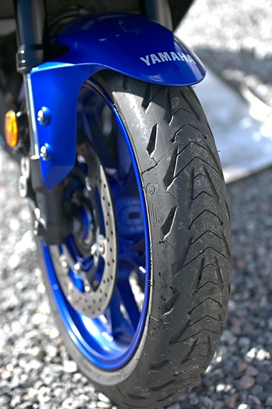 Yamaha YZF-R7 3 of 9