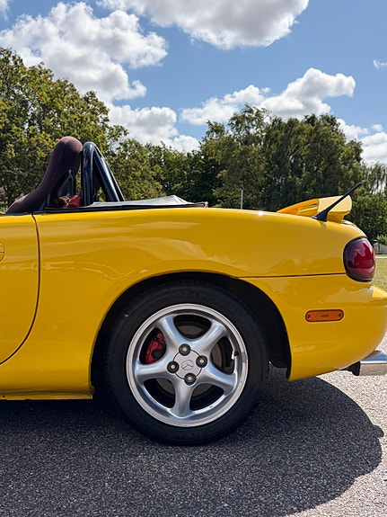 Mazda MX-5 13 of 21