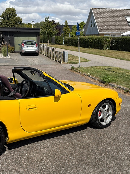 Mazda MX-5 15 of 21