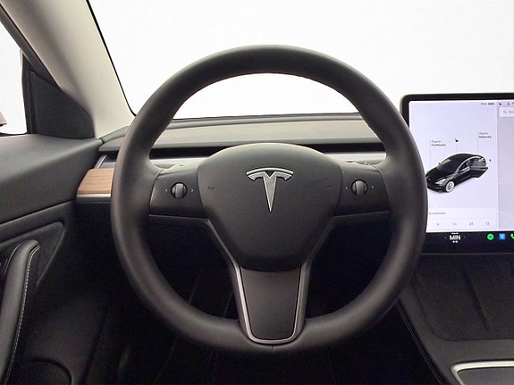 Tesla Model 3 15 of 30