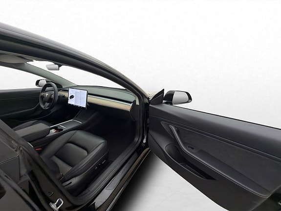 Tesla Model 3 26 of 30