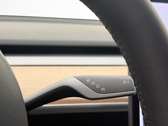 Tesla Model 3 18 of 30
