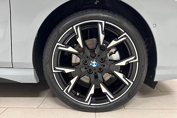 BMW 120 13 of 19