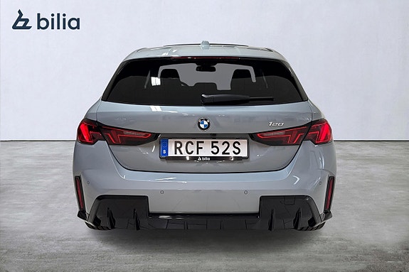 BMW 120 4 of 19