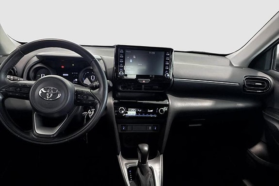 Toyota Yaris Cross 10 of 12