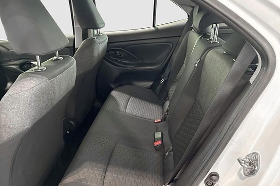 Toyota Yaris Cross 9 of 12