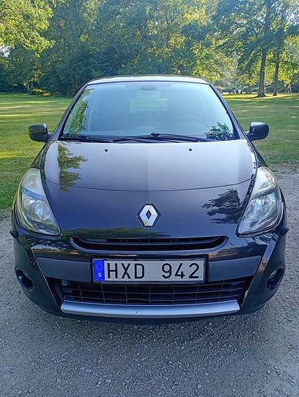 Renault Clio 2 of 7