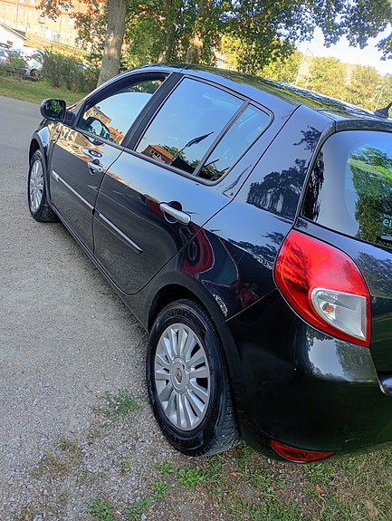 Renault Clio 3 of 7