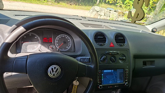 Volkswagen Caddy Maxi 3 of 3