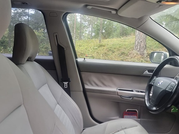 Volvo V50 12 of 19
