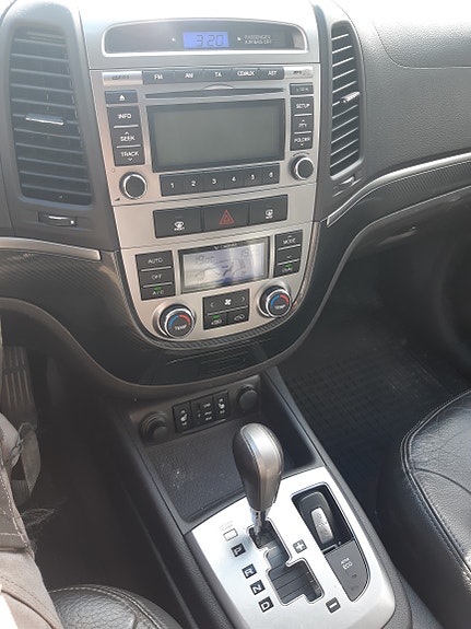 Hyundai Santa Fe 4 of 5