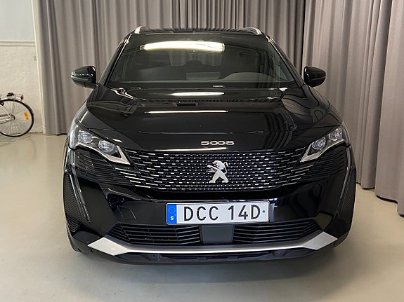 Peugeot 5008 2 of 21