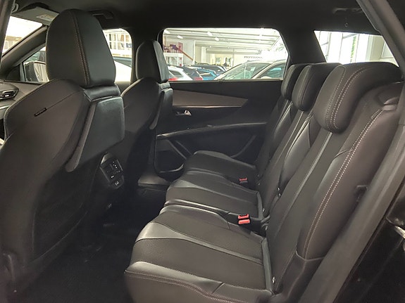 Peugeot 5008 9 of 21