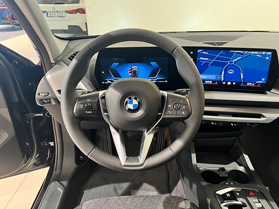 BMW 120 9 of 13