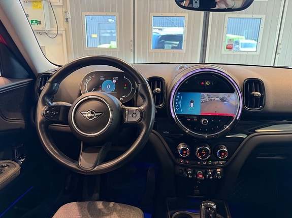 MINI Countryman Cooper 8 of 26