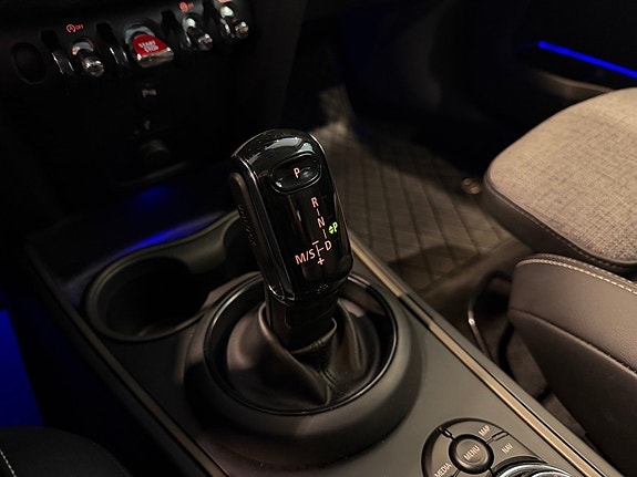 MINI Countryman Cooper 17 of 26