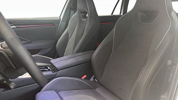 Skoda Superb 8 of 16