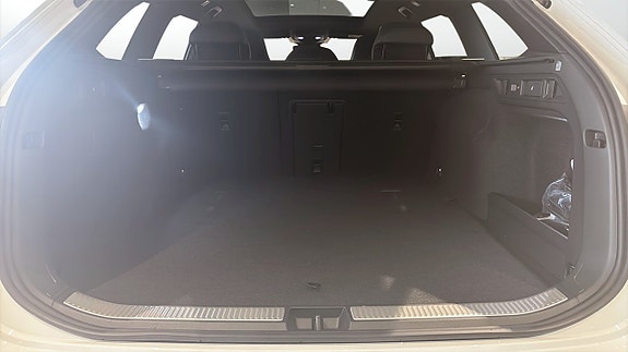 Skoda Superb 14 of 16