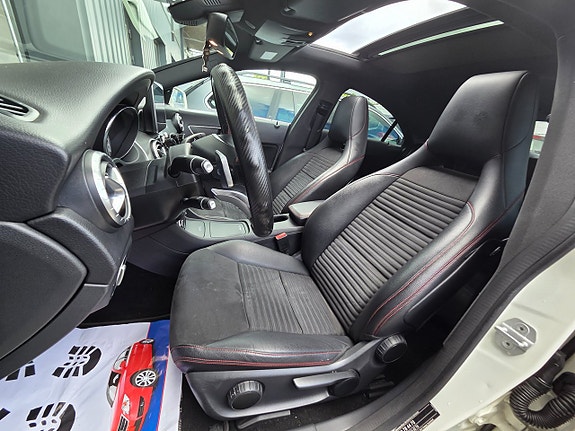 Mercedes-Benz CLA200 13 of 14