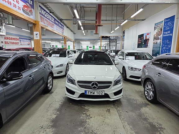 Mercedes-Benz CLA200 4 of 14