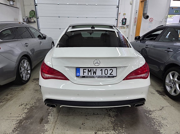 Mercedes-Benz CLA200 2 of 14