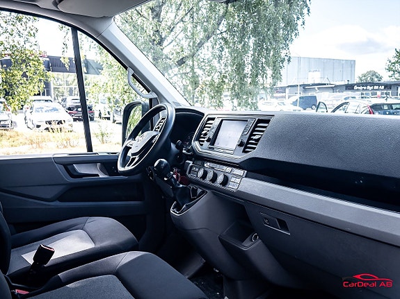 Volkswagen Crafter 35 13 of 30