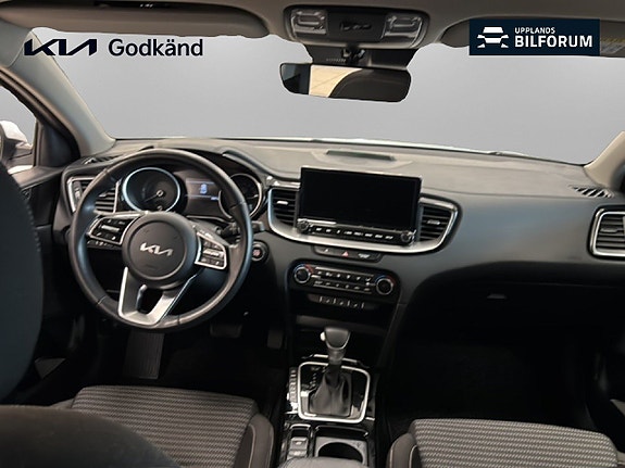 Kia XCeed 7 of 17