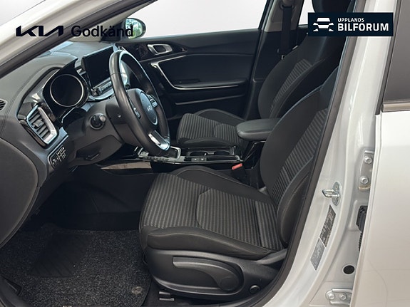 Kia XCeed 8 of 17