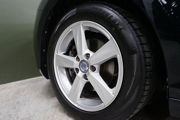 Volvo V40 17 of 17