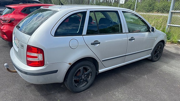 Skoda Fabia 4 of 12