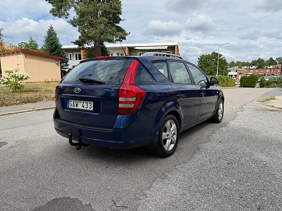Kia Ceed 3 of 6