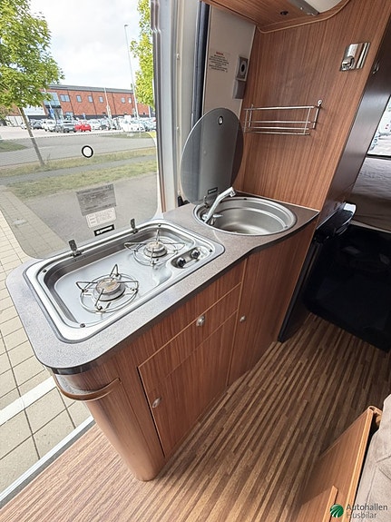 Adria TWIN SP 5 of 9
