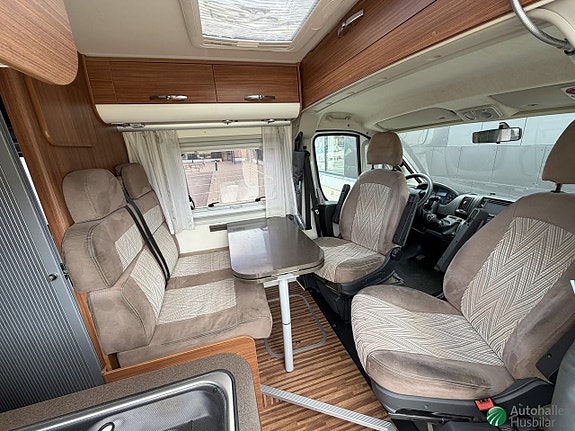 Adria TWIN SP 4 of 9