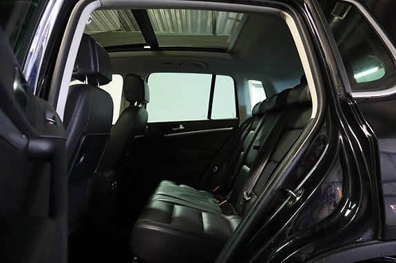 Volkswagen Tiguan 14 of 30