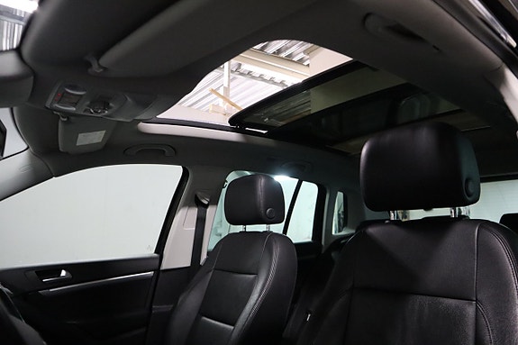 Volkswagen Tiguan 18 of 30