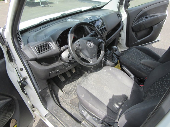 Opel Combo 7 of 9
