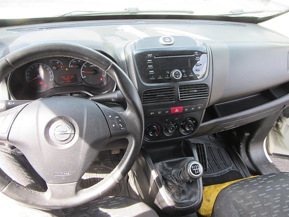 Opel Combo 9 of 9