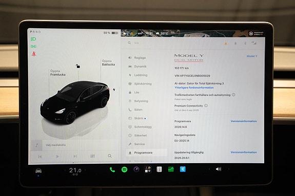 Tesla Model Y 22 of 22