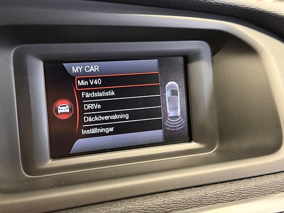 Volvo V40 17 of 18
