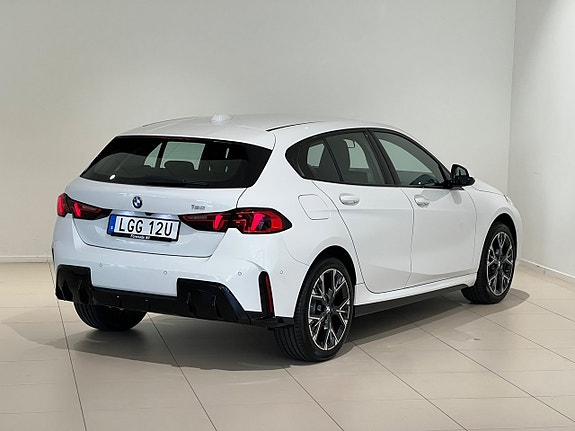 BMW 120 10 of 11