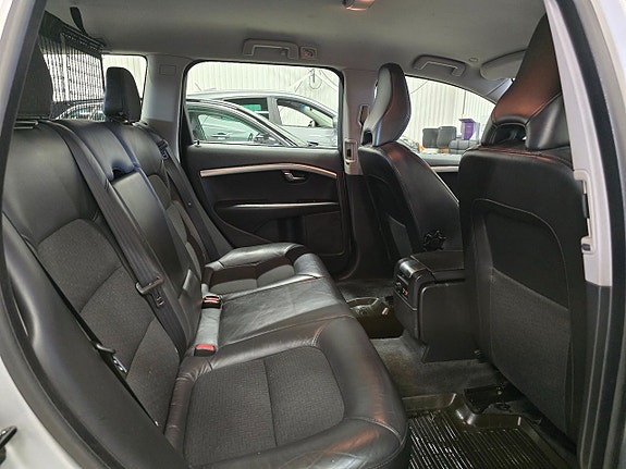 Volvo V70 20 of 30